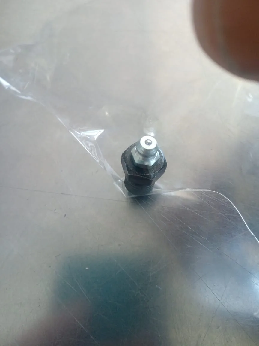 Tubo cardan roçadeira Husqvarna 132r 24mm x 1.450 x 7 (PM 707 ) - JK  Aluguel de andaimes, máquinas e equipamentos em Mogi